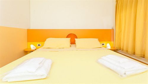 Hotel Rainbow 巴勒莫 外观 照片
