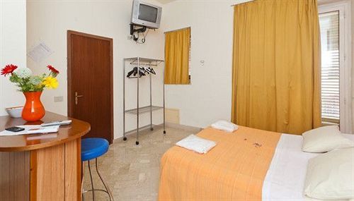 Hotel Rainbow 巴勒莫 外观 照片
